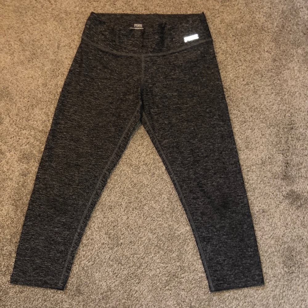 Crop pink leggings